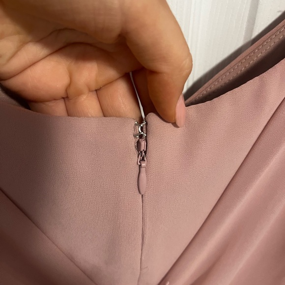 Le Chateau Pale Pink 1/2 On, 1/2 Off the shoulder Flowy dress - Picture 4 of 6